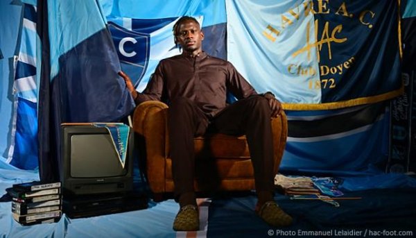 擒牛宝配资 官方：勒阿弗尔签下克莱蒙门将迪奥，双方签约两年